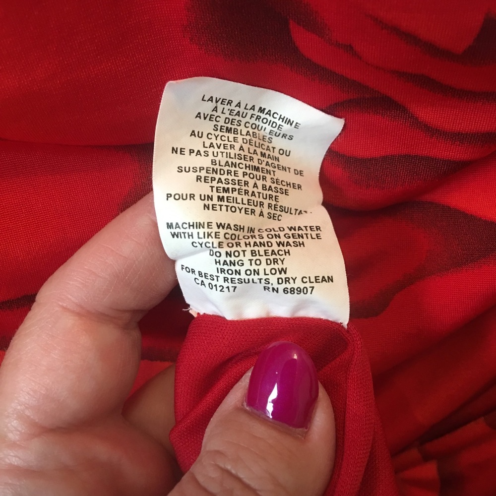 Le Chateau red rose elegant cocktail ruched dress Size L - Picture 4 of 10